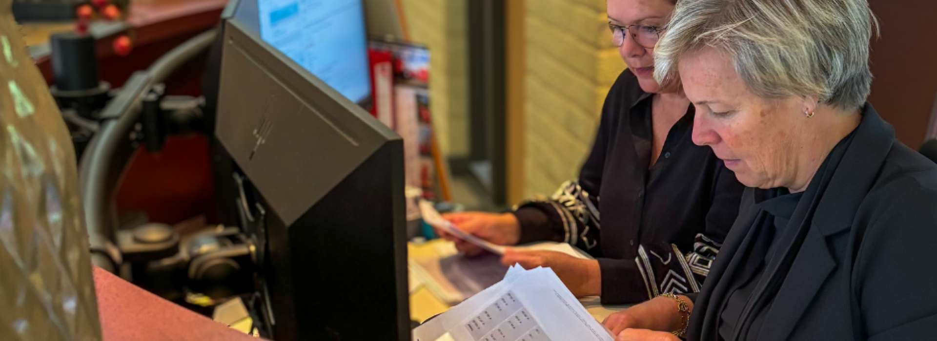 Ellen en Erlinda medewerker rouwmaat groenlo receptie