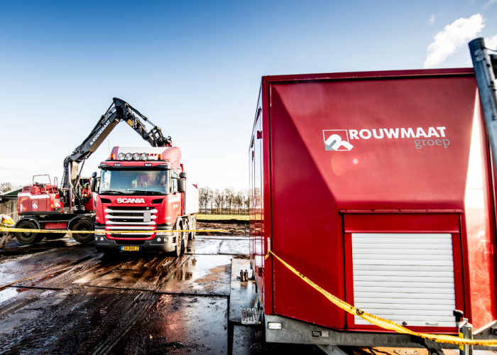 bodemsanering milieutechniek kraan vrachtwagen westerhaar gww rouwmaat