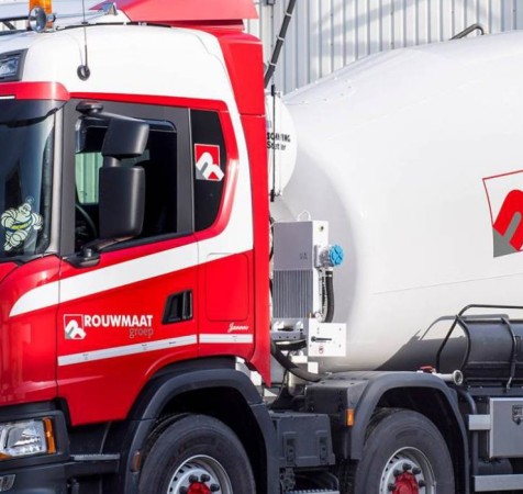 betonmixer vrachtwagen Rouwmaat