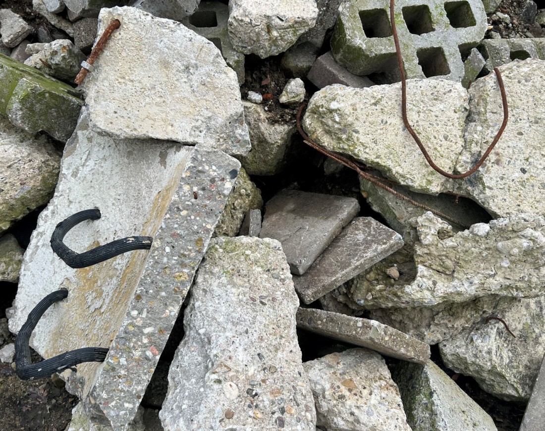 betonpuin beton afval rouwmaat