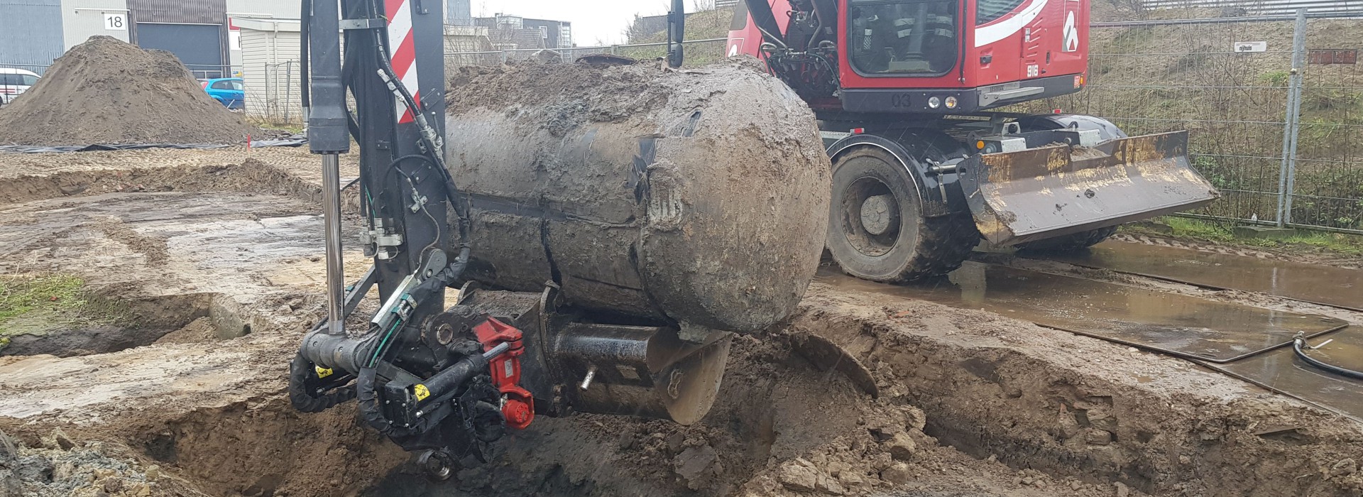 project bodemsanering kraan graven Molendijk Noord Rijssen Rouwmaat gww
