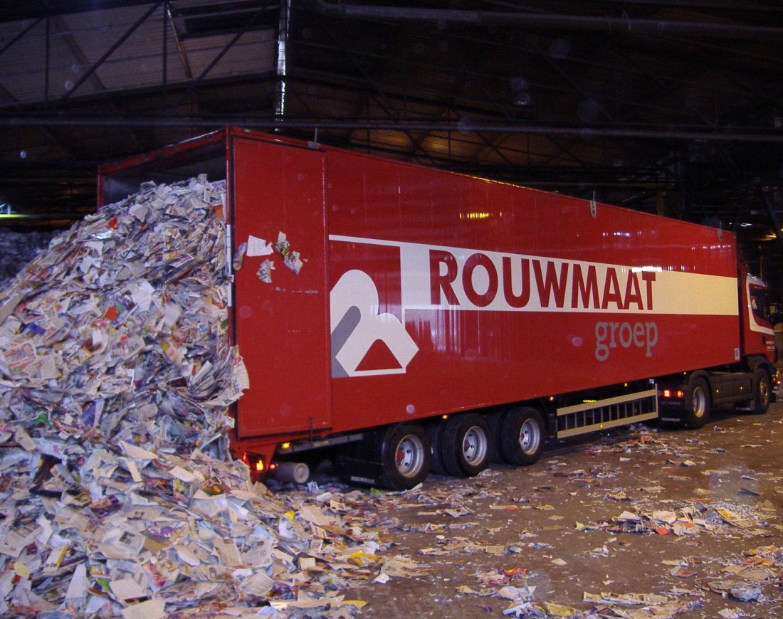 transport afval bulk vrachtwagen Rouwmaat