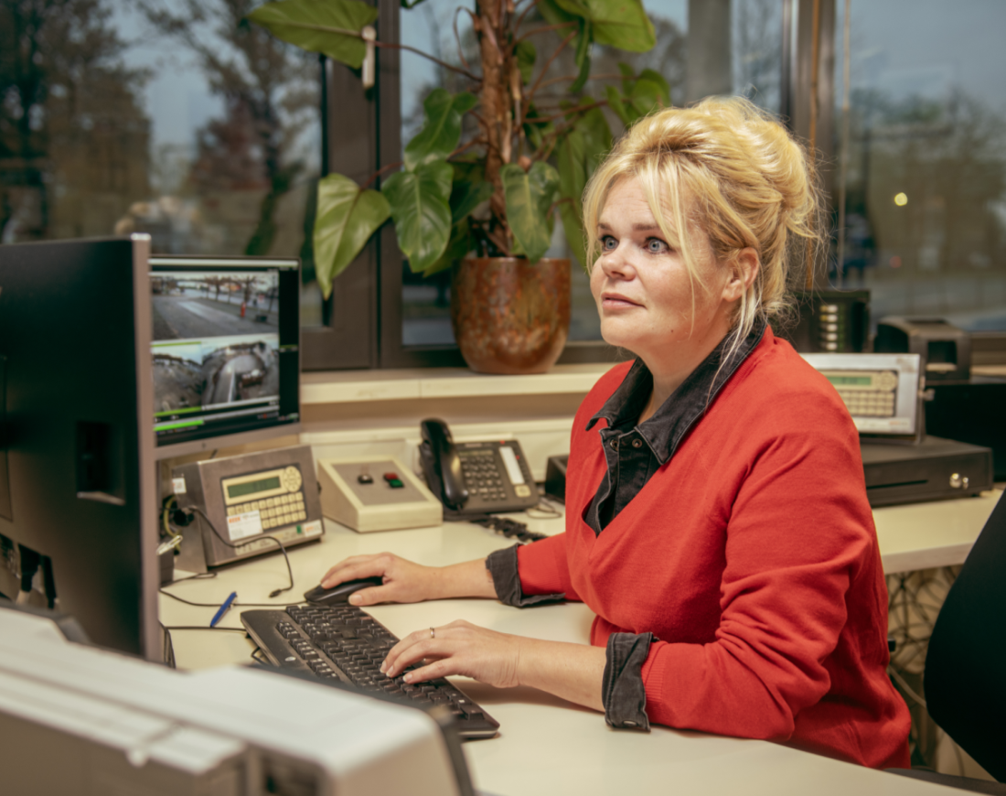 Karin Calot weegbrug groenlo rouwmaat