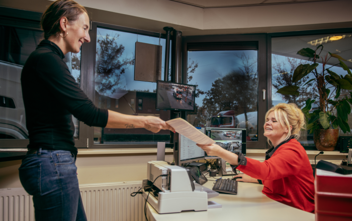 Karin Calot weegbrug groenlo rouwmaat