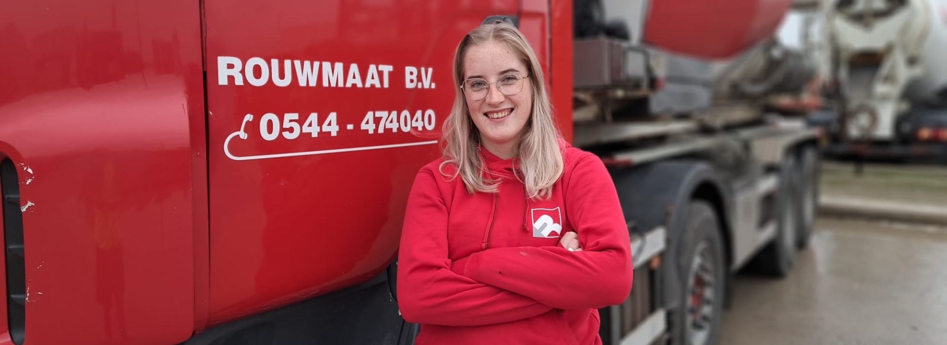 Femke beton rouwmaat vrachtwagen hoodie