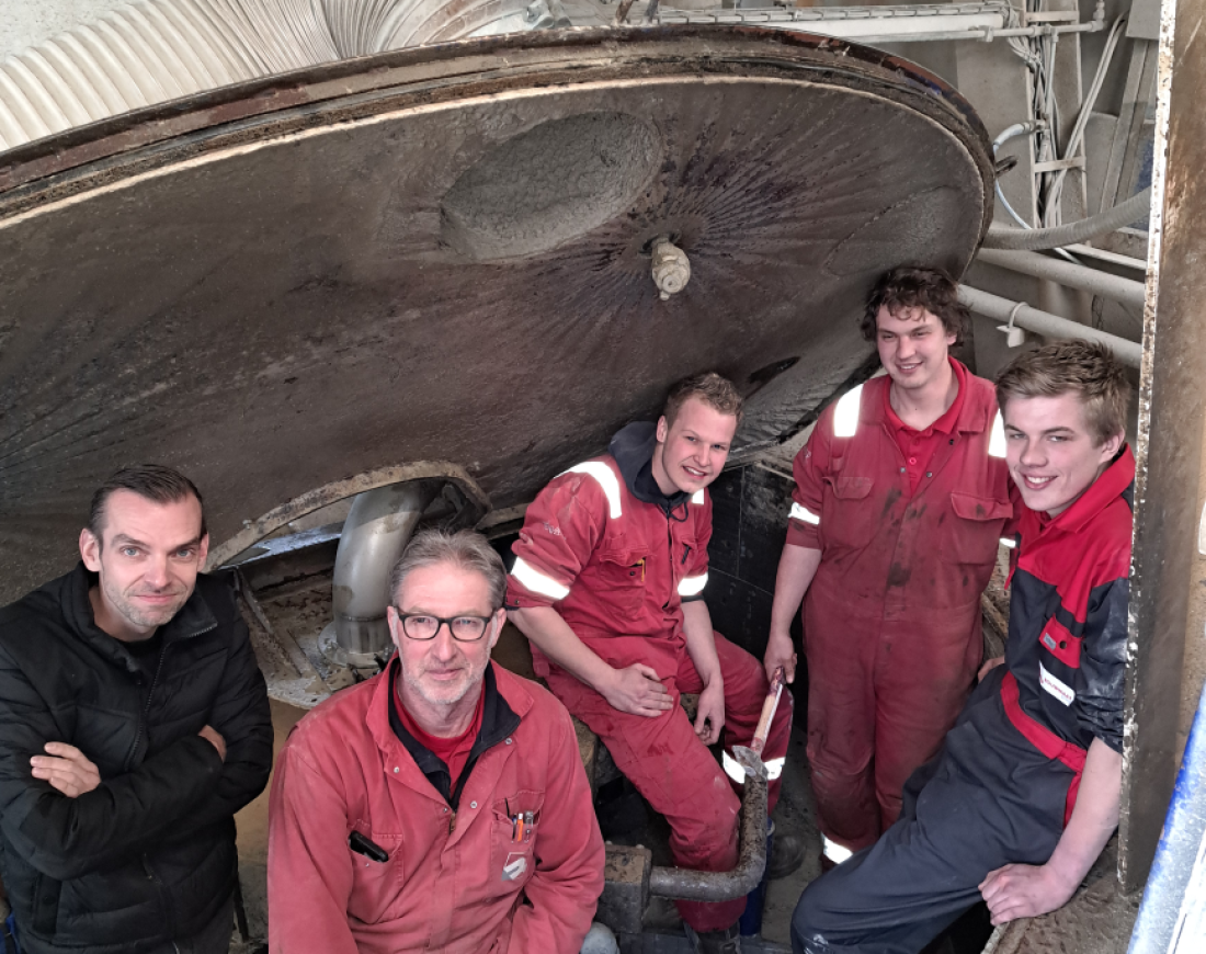klaas peter iwan casper koen menger beton rouwmaat medewerker monteurs