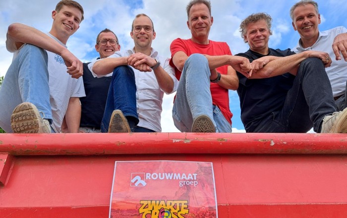 LR samenwerking Zwarte Cross Elco Marco Remco afval rouwmaat