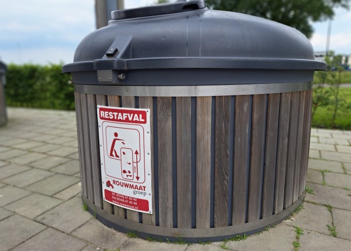 Ondergrondse container rest solo rouwmaat papier flessenglas plastic rest afval bedrijfsafval