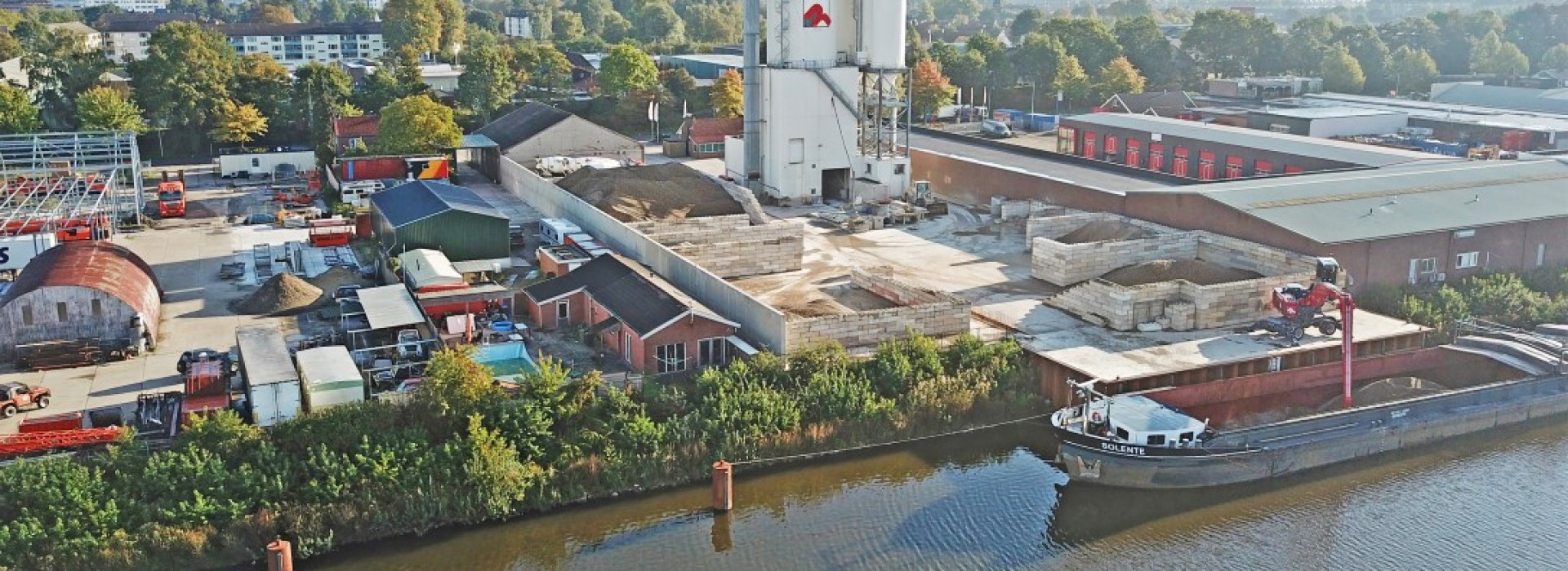 Op- en overslagkades Zutphen 1
