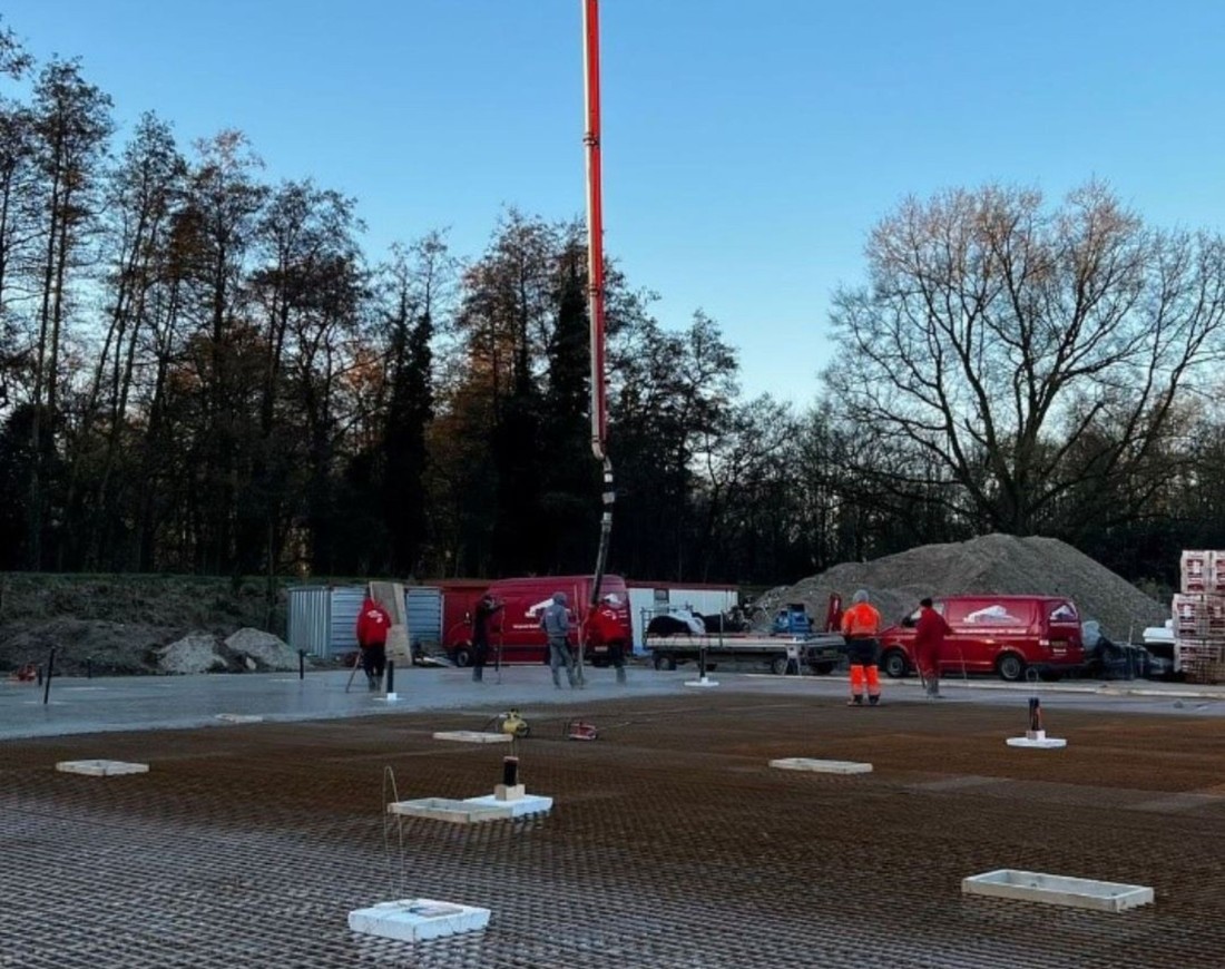 beton project storten Elite Neede vrachtwagen betonmixer Rouwmaat