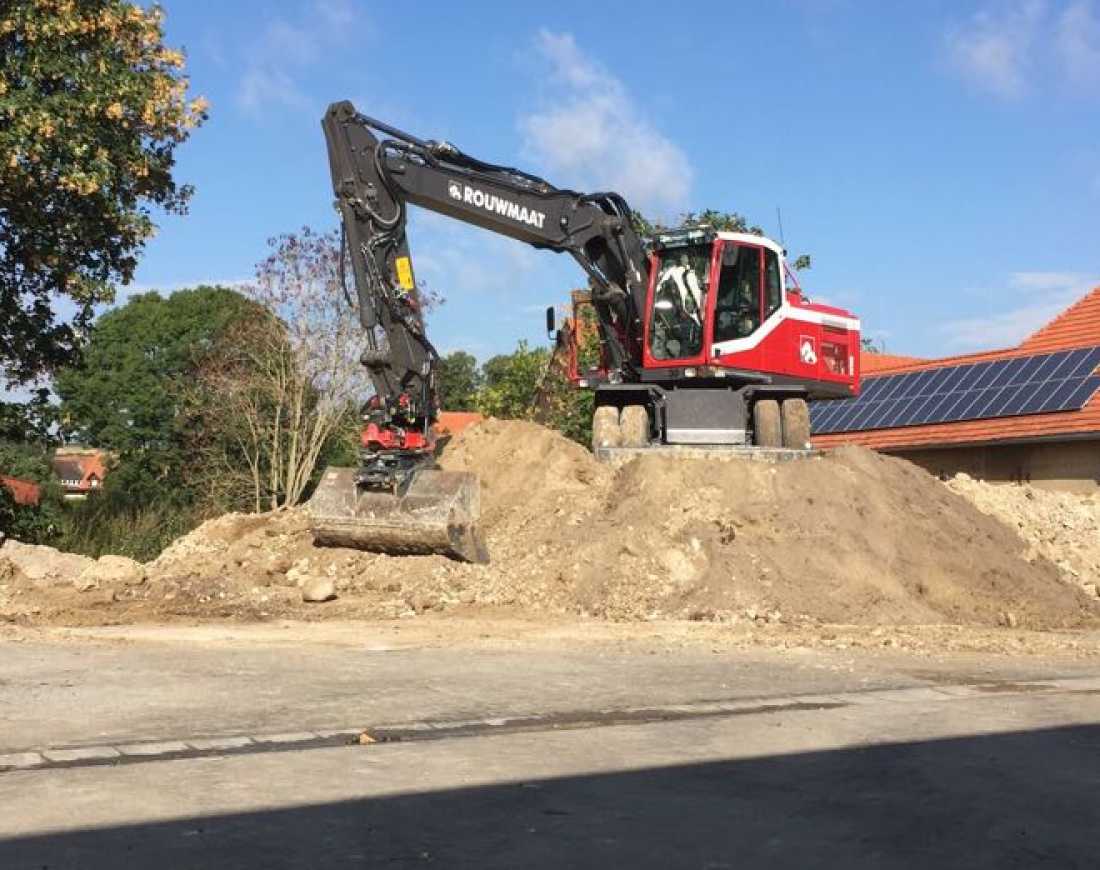 rouwmaat gbmh infra grondwerk gww kraan