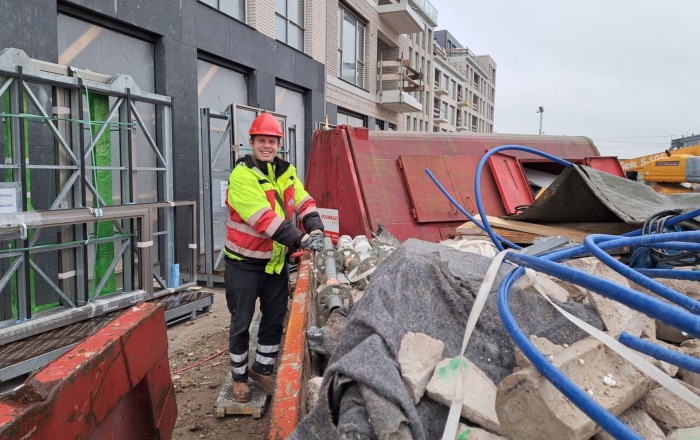 medewerker Maarten Neijenhuis chauffeur container Rouwmaat Zutphen