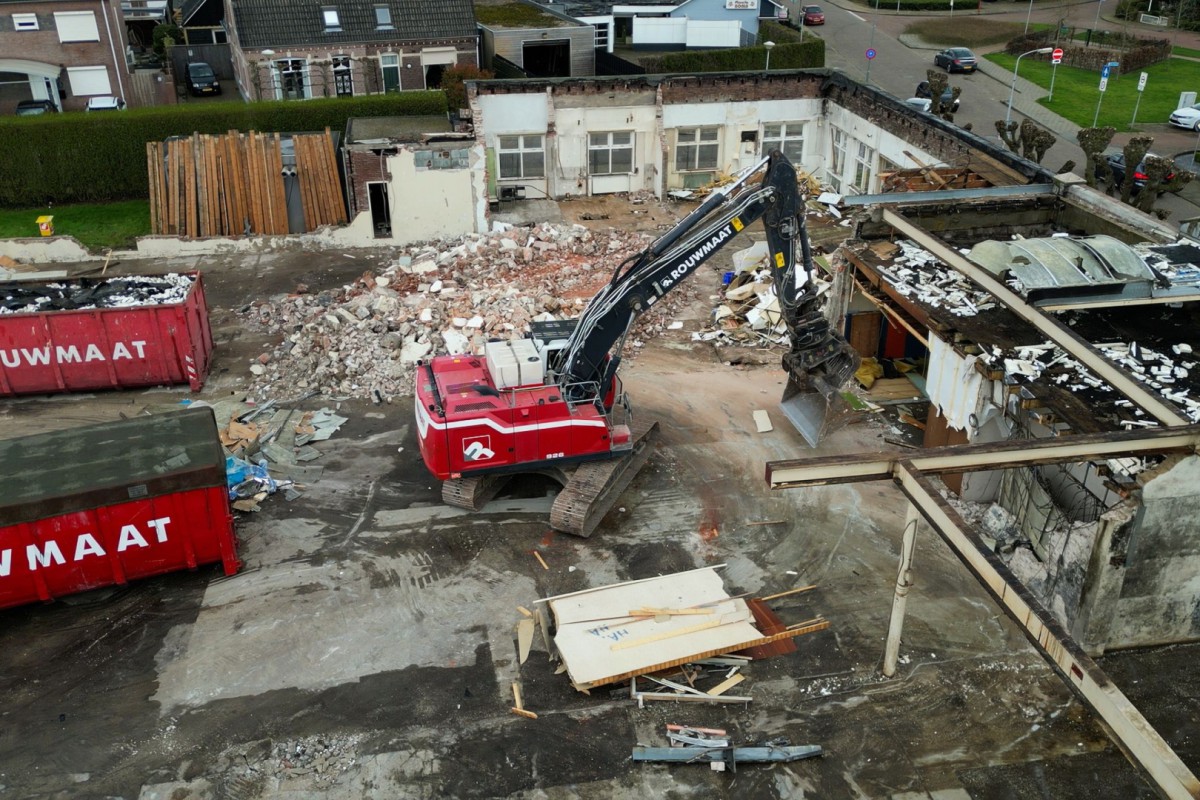 project sloop ontmanteling Royal Fassin fabriek 's-Heerenberg kraan bouwafval Rouwmaat