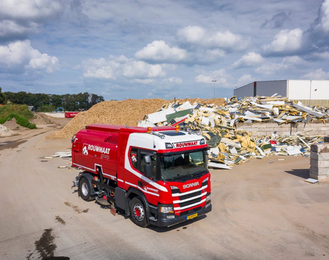 vrachtwagen veegwagen rouwmaat