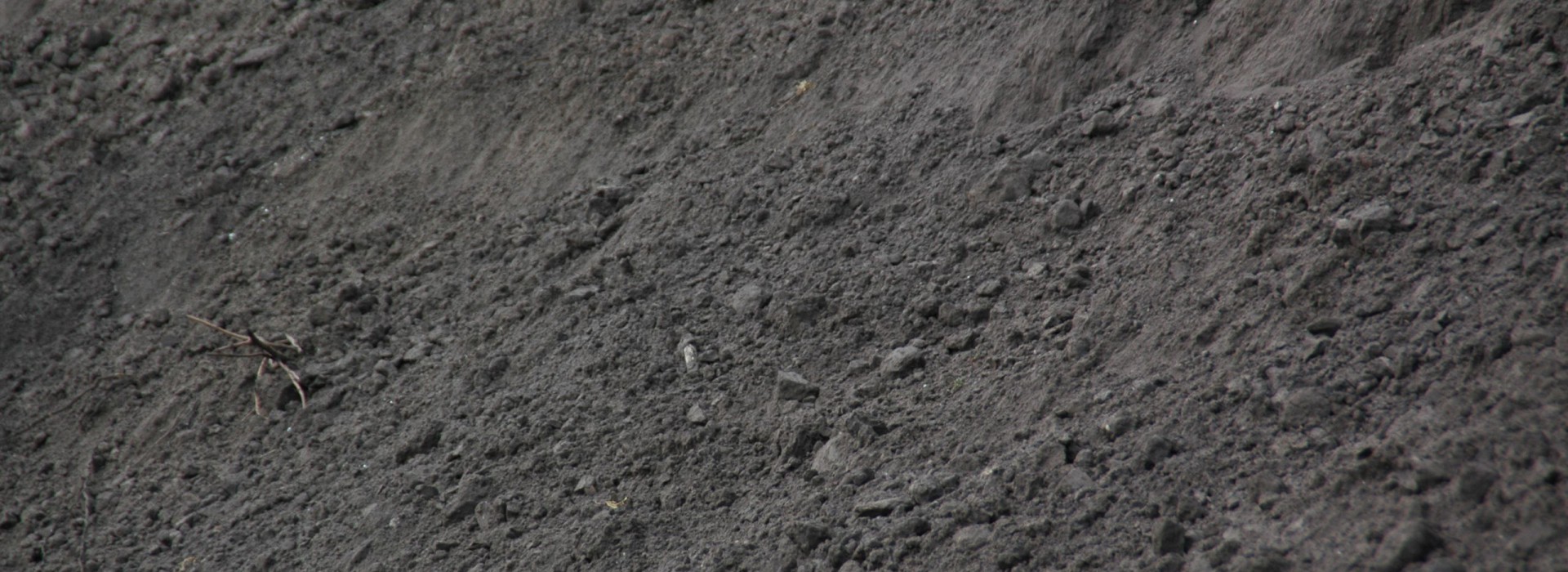 product zwarte grond Rouwmaat